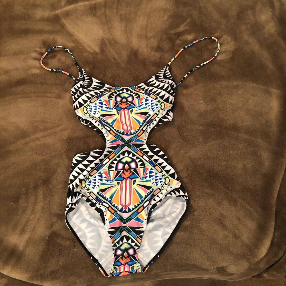 NWOT 🔥One Piece Swim Suit